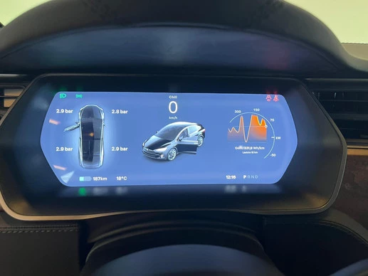 Tesla Model X - Afbeelding 15 van 25