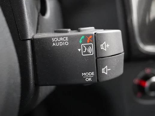 Dacia Logan - Afbeelding 28 van 30