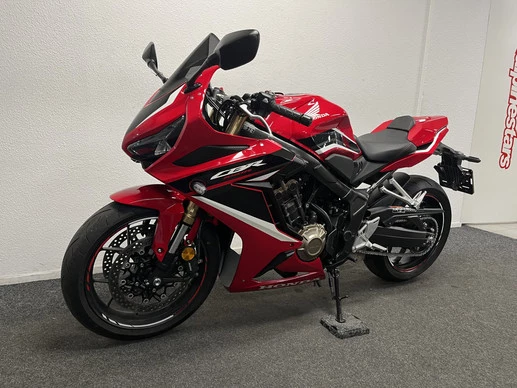 Honda CBR 650 - Afbeelding 10 van 16