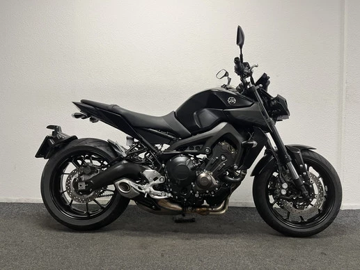Yamaha MT 09 - Afbeelding 1 van 22