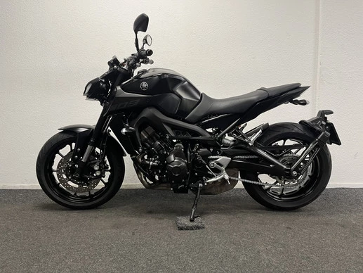 Yamaha MT 09 - Afbeelding 13 van 22