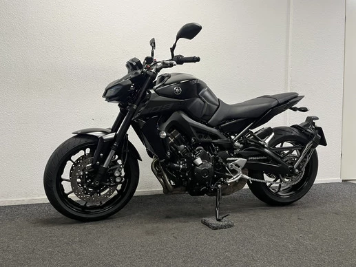 Yamaha MT 09 - Afbeelding 14 van 22