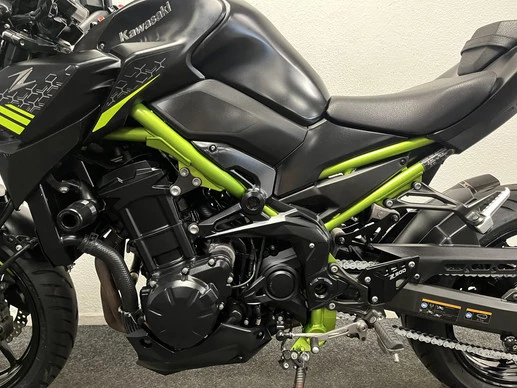 Kawasaki Z900 - Afbeelding 17 van 22
