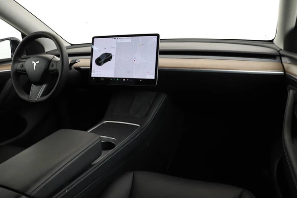 Tesla Model Y - Afbeelding 20 van 30