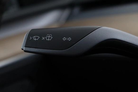Tesla Model Y - Afbeelding 27 van 30