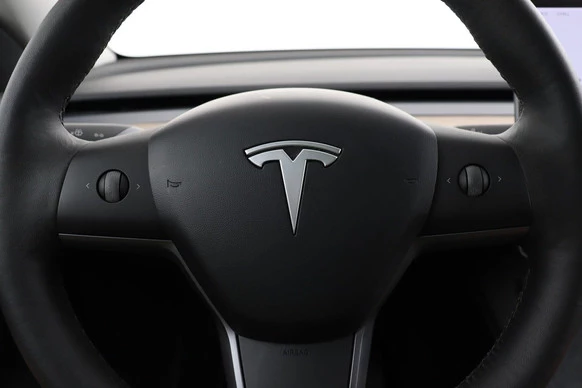 Tesla Model Y - Afbeelding 29 van 30