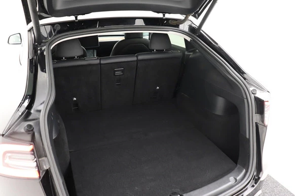 Tesla Model Y - Afbeelding 30 van 30