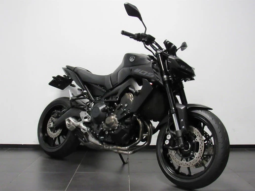 Yamaha MT 09 - Afbeelding 2 van 7