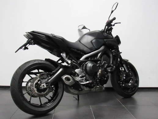 Yamaha MT 09 - Afbeelding 6 van 7