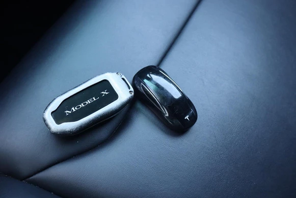 Tesla Model X - Afbeelding 3 van 30