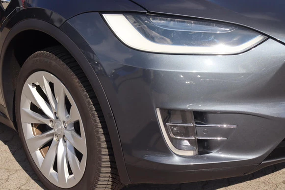 Tesla Model X - Afbeelding 15 van 30