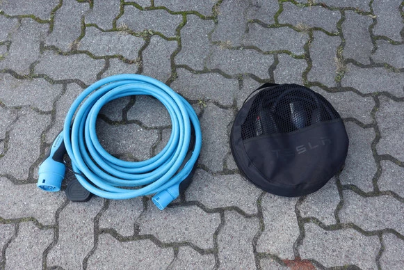 Tesla Model X - Afbeelding 22 van 30