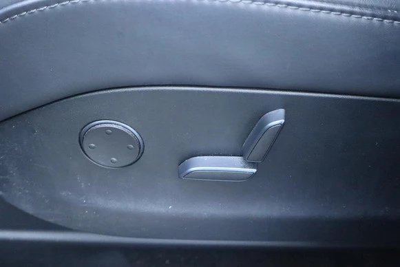 Tesla Model X - Afbeelding 26 van 30