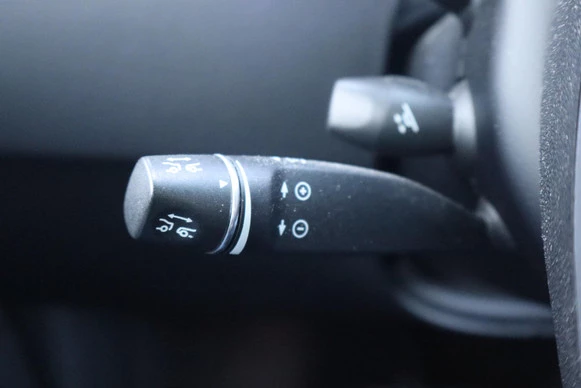 Tesla Model X - Afbeelding 28 van 30