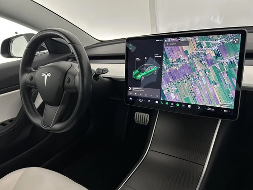 Tesla Model 3 - Afbeelding 3 van 30