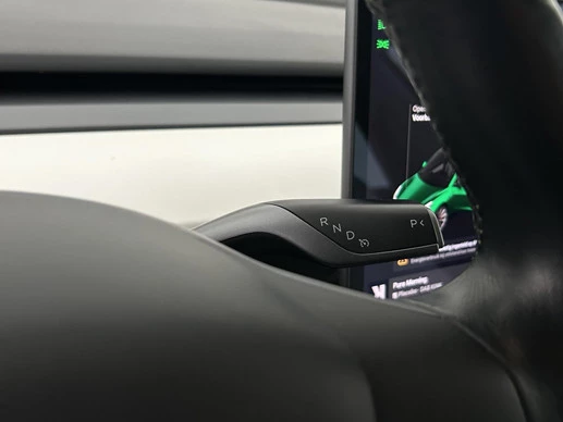 Tesla Model 3 - Afbeelding 18 van 30