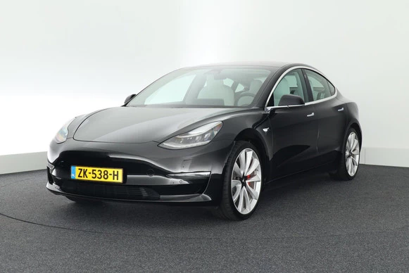 Tesla Model 3 - Afbeelding 1 van 30