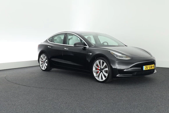 Tesla Model 3 - Afbeelding 10 van 30