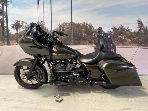 Harley-Davidson Road Glide - Afbeelding 2 van 10