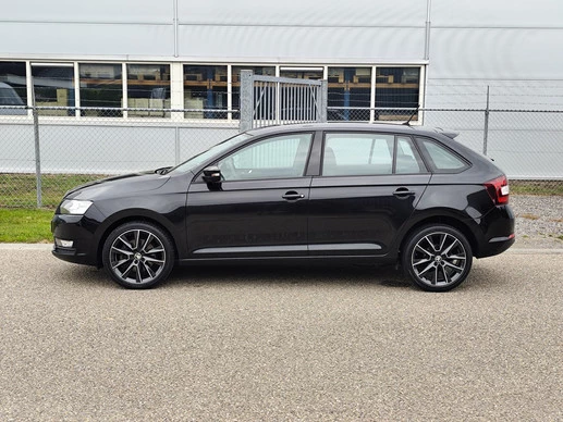 Škoda Rapid - Afbeelding 2 van 30