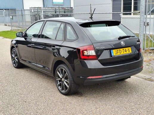 Škoda Rapid - Afbeelding 3 van 30