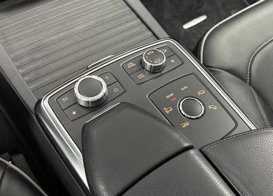 Mercedes-Benz M-Klasse - Afbeelding 7 van 25