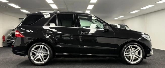 Mercedes-Benz M-Klasse - Afbeelding 19 van 25