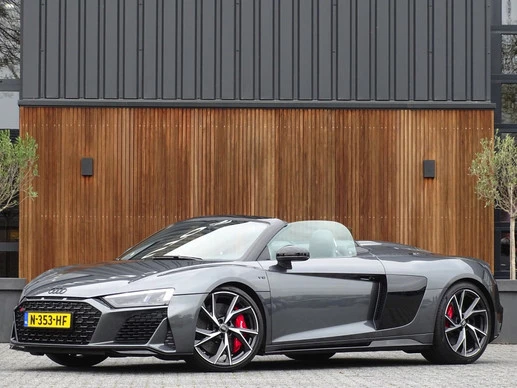 Audi R8 - Afbeelding 1 van 30