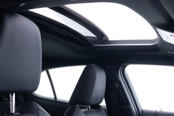 Lexus UX - Afbeelding 7 van 30