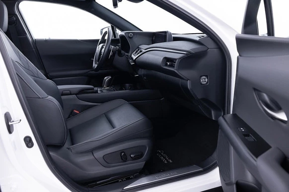 Lexus UX - Afbeelding 8 van 30
