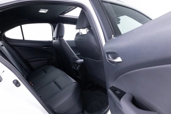 Lexus UX - Afbeelding 9 van 30