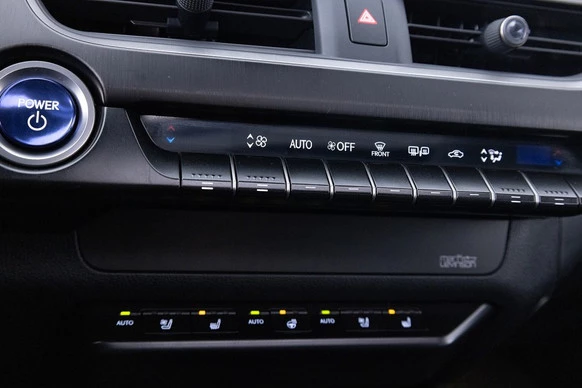 Lexus UX - Afbeelding 18 van 30