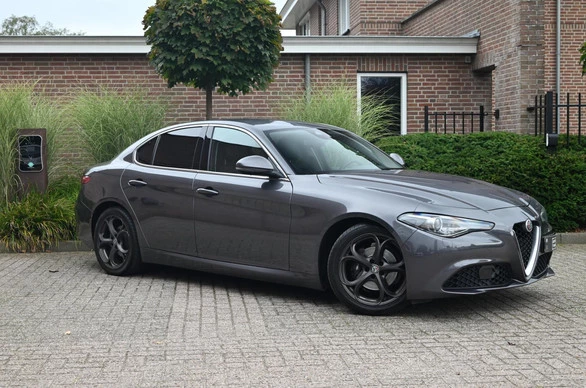 Alfa Romeo Giulia - Afbeelding 1 van 30