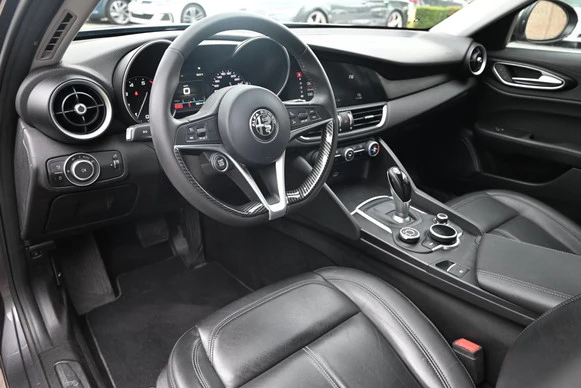 Alfa Romeo Giulia - Afbeelding 9 van 30