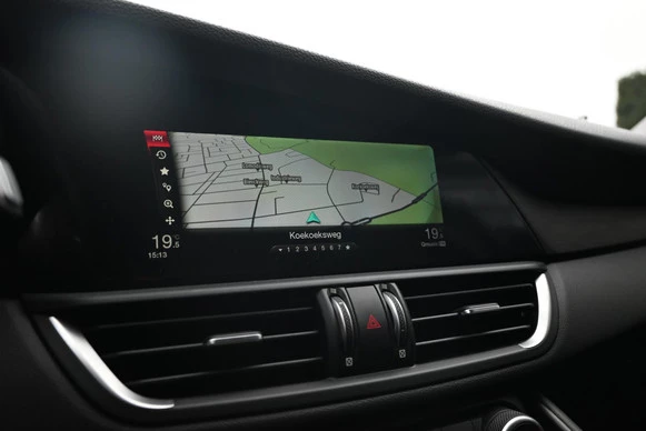 Alfa Romeo Giulia - Afbeelding 21 van 30