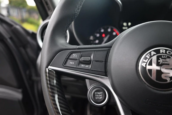 Alfa Romeo Giulia - Afbeelding 27 van 30