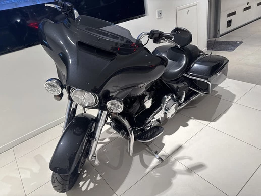 Harley-Davidson Street Glide - Afbeelding 2 van 21