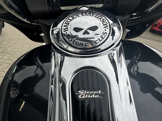 Harley-Davidson Street Glide - Afbeelding 14 van 21