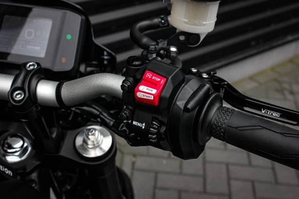 Yamaha MT 09 - Afbeelding 12 van 17