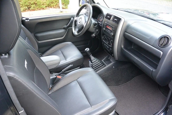 Suzuki Jimny - Afbeelding 21 van 22