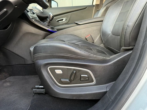 Renault Grand Scénic - Afbeelding 18 van 20
