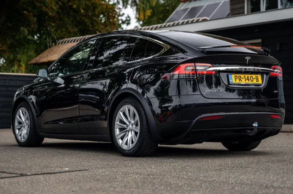 Tesla Model X - Afbeelding 15 van 30
