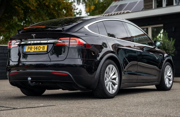 Tesla Model X - Afbeelding 17 van 30