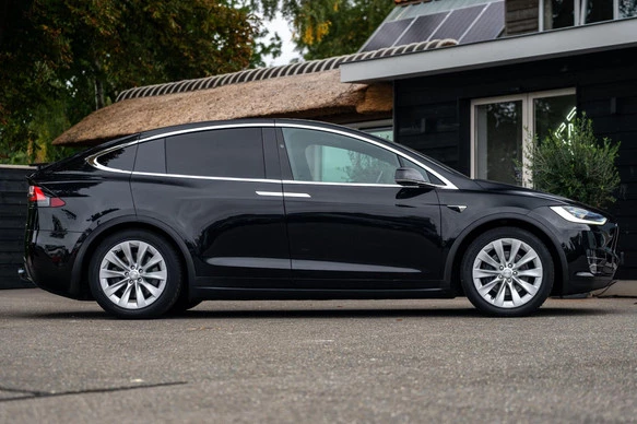 Tesla Model X - Afbeelding 25 van 30