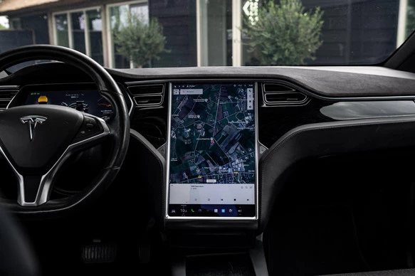 Tesla Model X - Afbeelding 27 van 30