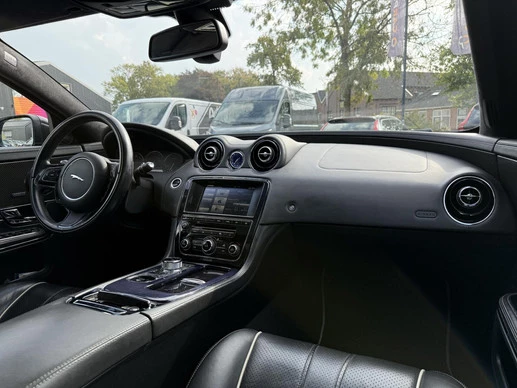 Jaguar XJ - Afbeelding 14 van 30