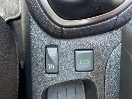 Renault Clio - Afbeelding 14 van 30