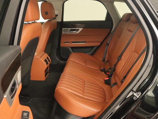 Jaguar XF - Afbeelding 9 van 30