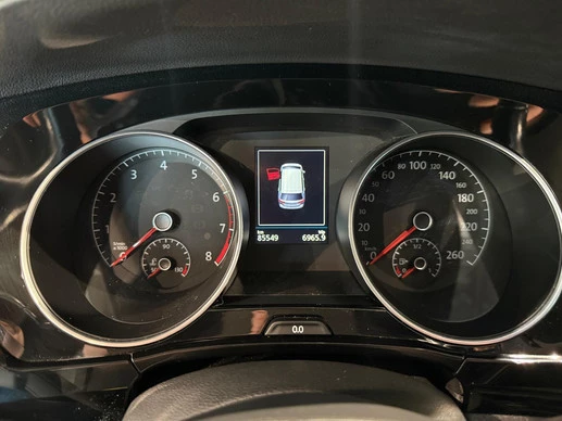 Volkswagen Touran - Afbeelding 16 van 30