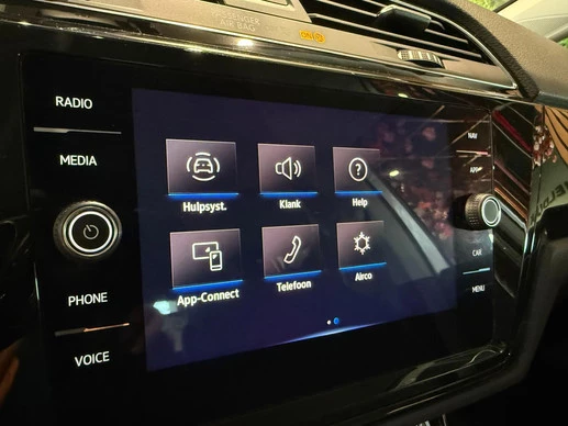 Volkswagen Touran - Afbeelding 18 van 30